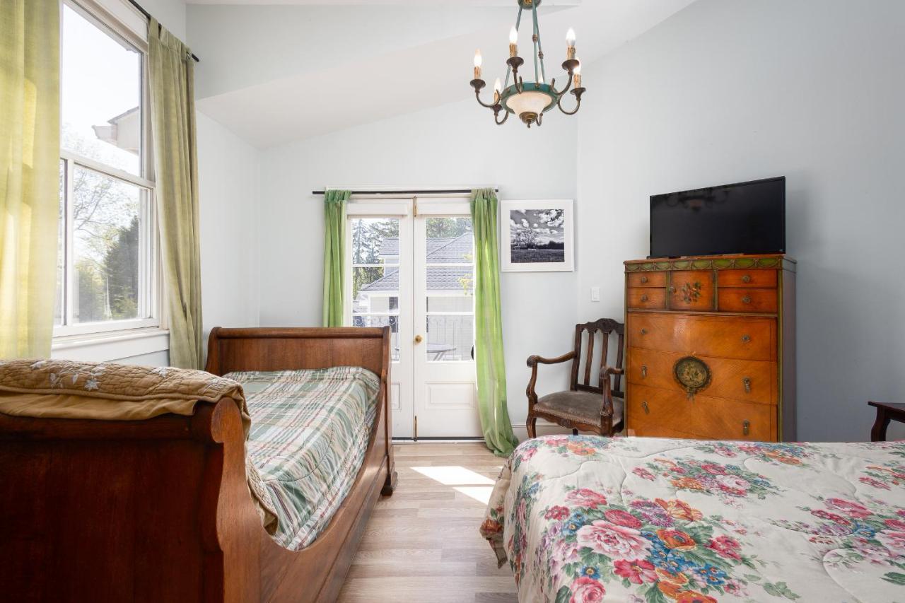 The Old Bank House Hotel Niagara-on-the-Lake Buitenkant foto