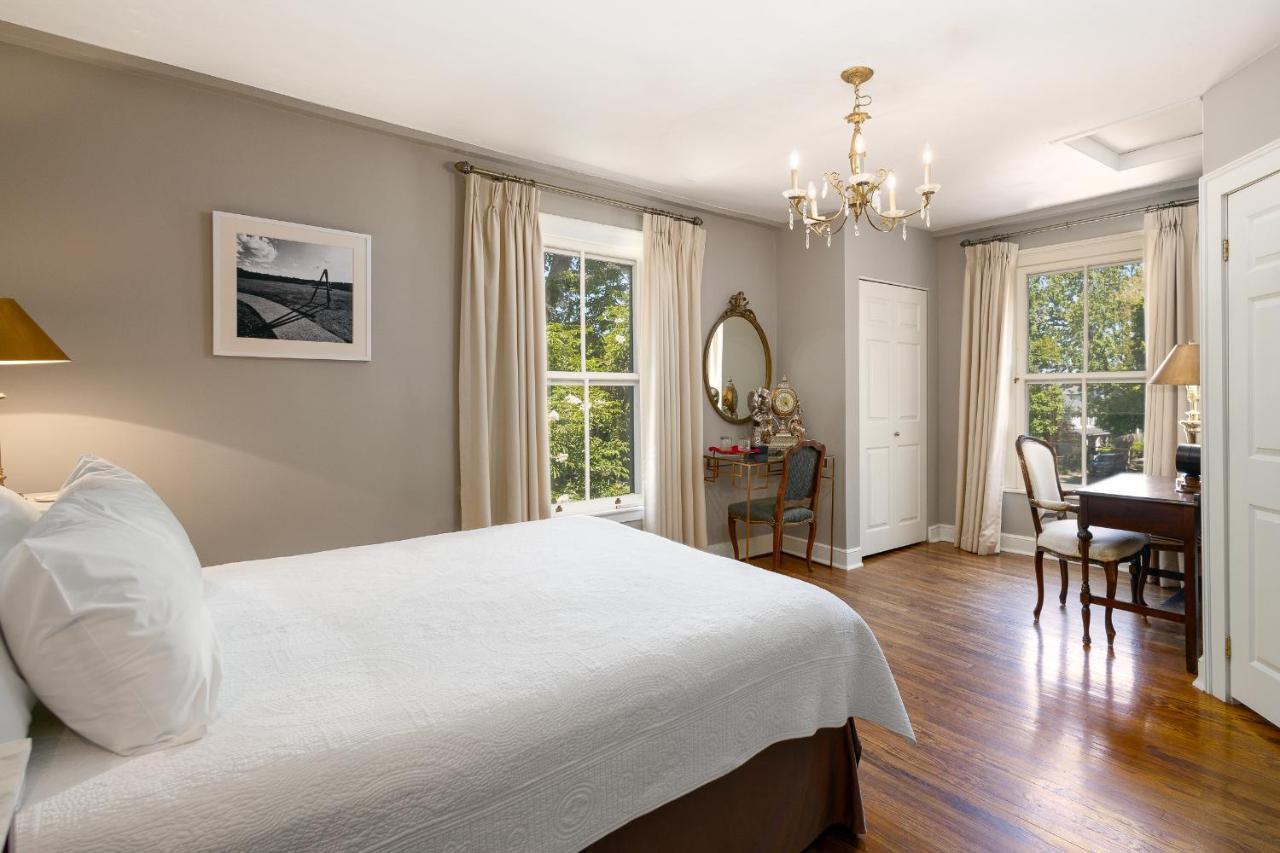 The Old Bank House Hotel Niagara-on-the-Lake Buitenkant foto