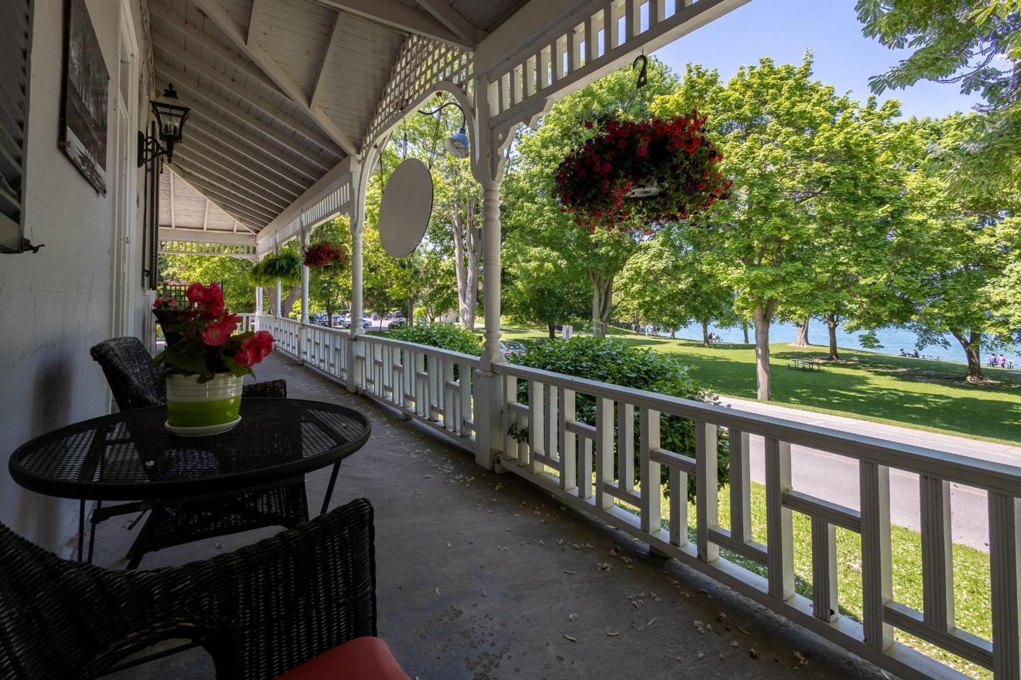 The Old Bank House Hotel Niagara-on-the-Lake Buitenkant foto