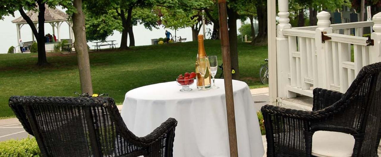 The Old Bank House Hotel Niagara-on-the-Lake Buitenkant foto
